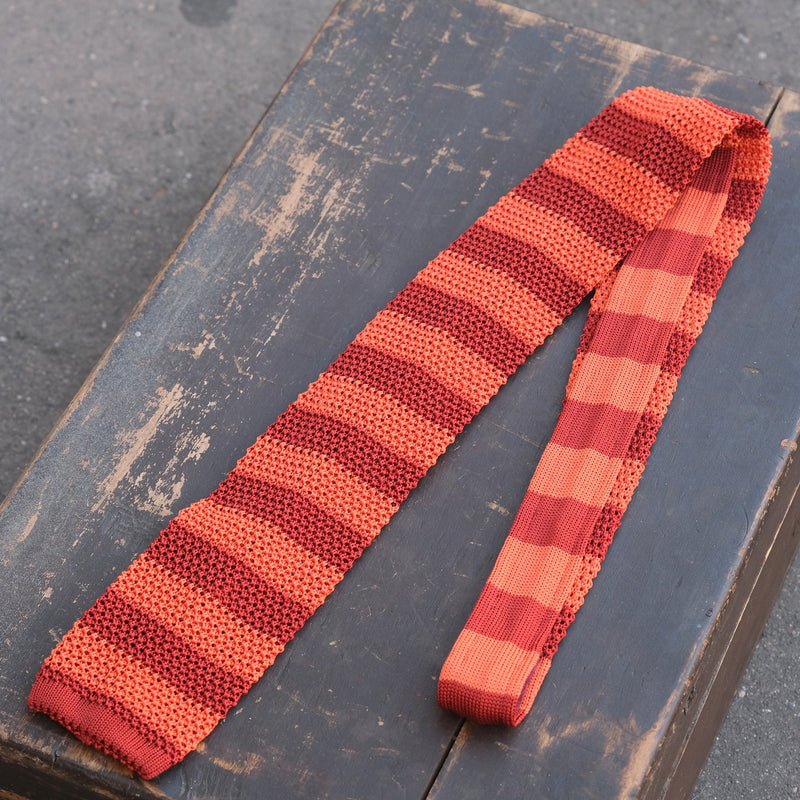 Cravate tricot rayée orange et ocre