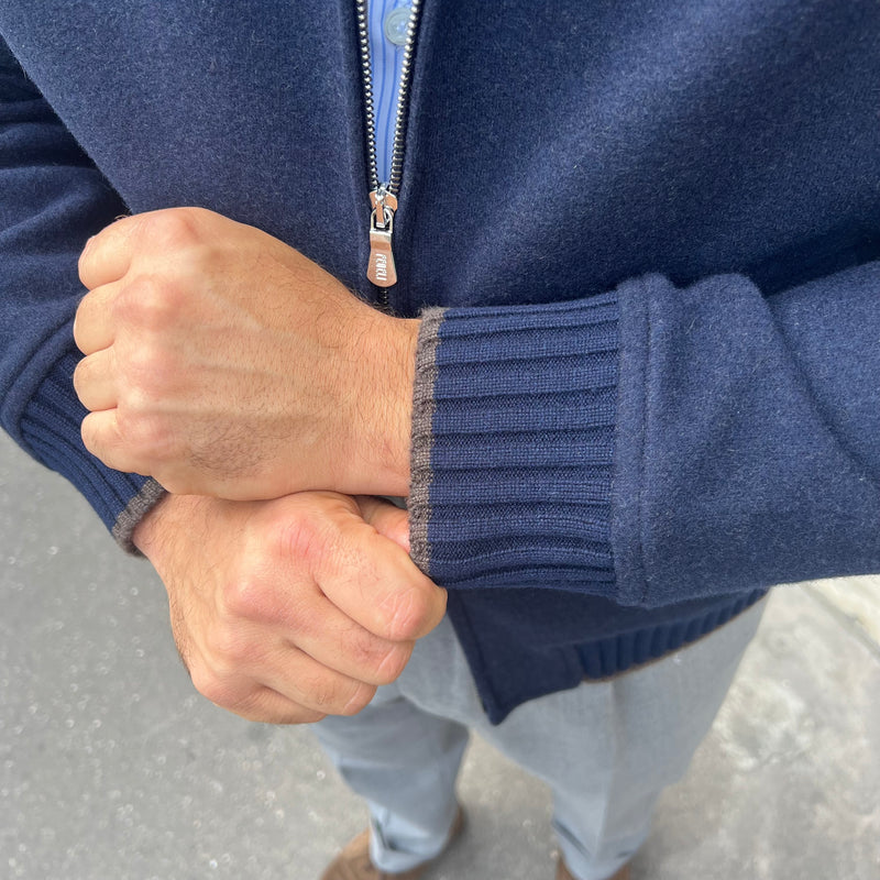 Blouson en jersey de cachemire bleu marine