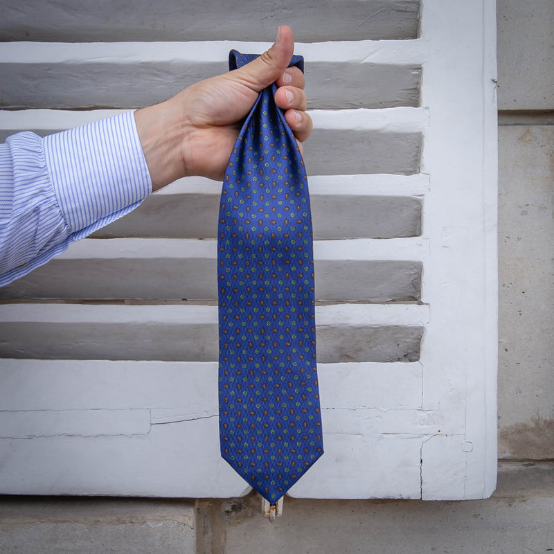 Cravate bleu moyen motif vert et marron 14