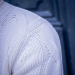 Pull col roulé torsadé laine et cachemire blanc cassé