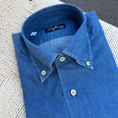 Chemise col boutonné denim bleached coupe ajustée