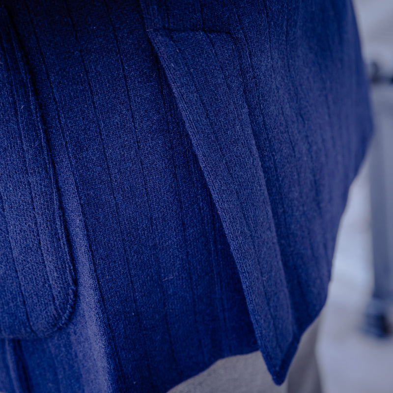 Veste en maille côtelée laine et cachemire bleu marine