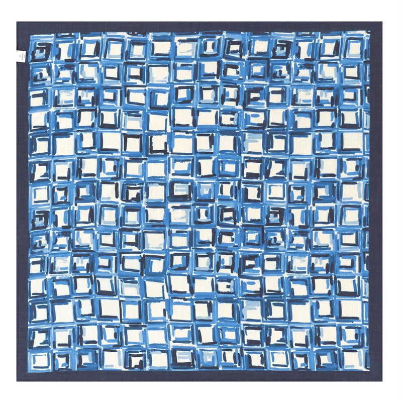 Foulard bleu motif carrés blanc
