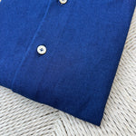 Chemise en denim flanelle bleu foncé col « button down »