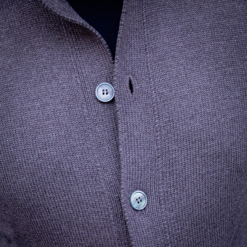 Gilet taupe en laine vierge