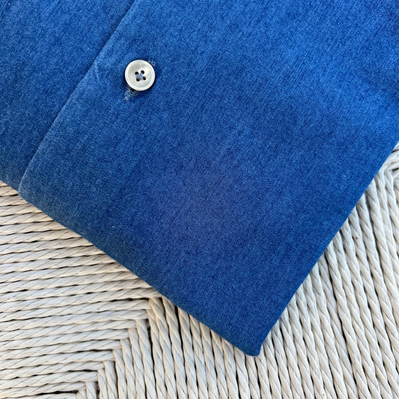 Chemise col boutonné denim bleached coupe ajustée