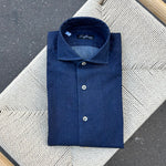 Chemise col italien denim brut bleu indigo coupe ajustée