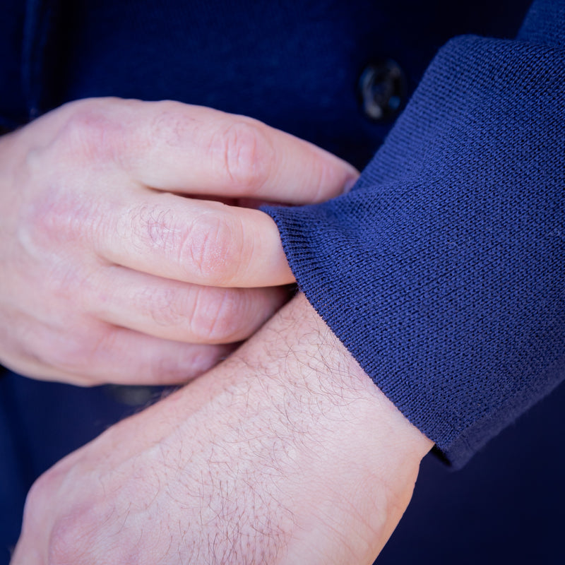 Veste maille croisée bleu marine laine