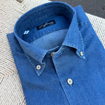 Chemise col boutonné denim bleached coupe ajustée