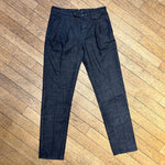 Jeans bleu brut coupe carotte 3